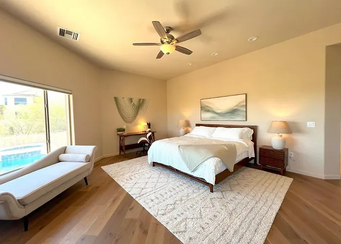 Avenida Panorama — Luxury Foothills Estate | Golf Sim + Pool | Sleeps 12 *