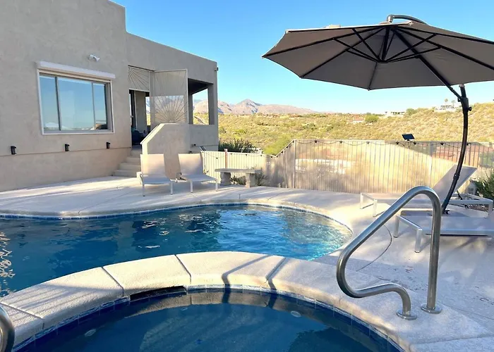Avenida Panorama — Luxury Foothills Estate | Golf Sim + Pool | Sleeps 12 *