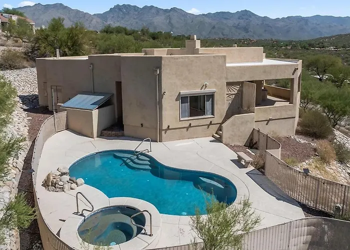 Avenida Panorama — Luxury Foothills Estate | Golf Sim + Pool | Sleeps 12 *