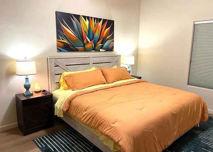 Holiday home Avenida Panorama — Luxury Foothills Estate | Golf Sim + Pool | Sleeps 12