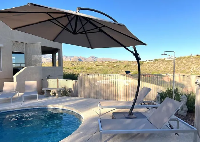 Avenida Panorama — Luxury Foothills Estate | Golf Sim + Pool | Sleeps 12 Holiday home
