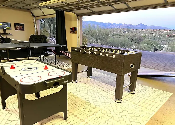 Avenida Panorama — Luxury Foothills Estate | Golf Sim + Pool | Sleeps 12 Holiday home *