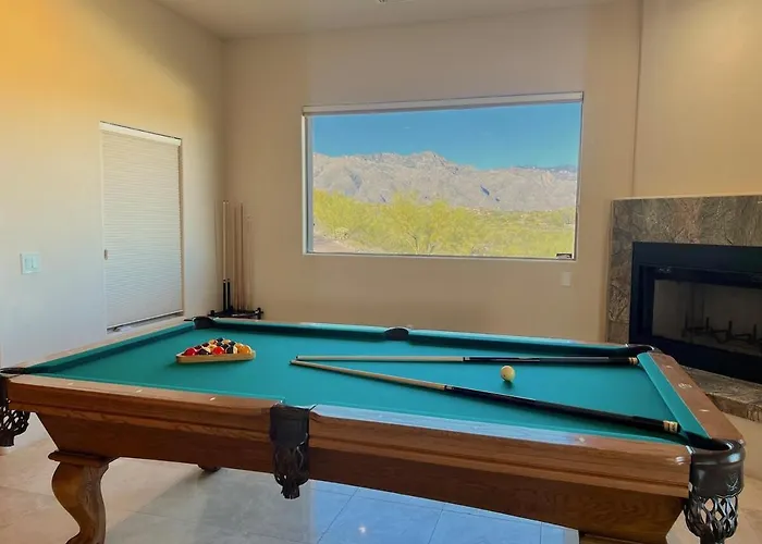 Avenida Panorama — Luxury Foothills Estate | Golf Sim + Pool | Sleeps 12 Tucson