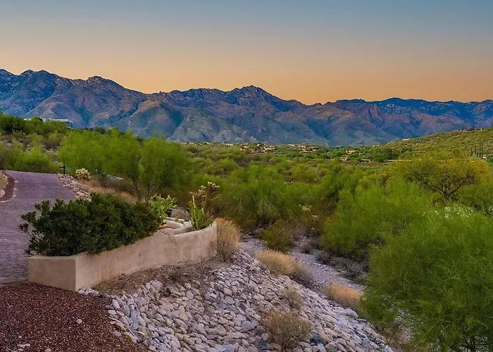 Holiday home Avenida Panorama — Luxury Foothills Estate | Golf Sim + Pool | Sleeps 12 *