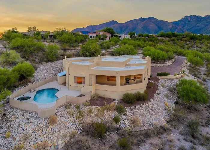 Avenida Panorama — Luxury Foothills Estate | Golf Sim + Pool | Sleeps 12 Holiday home *